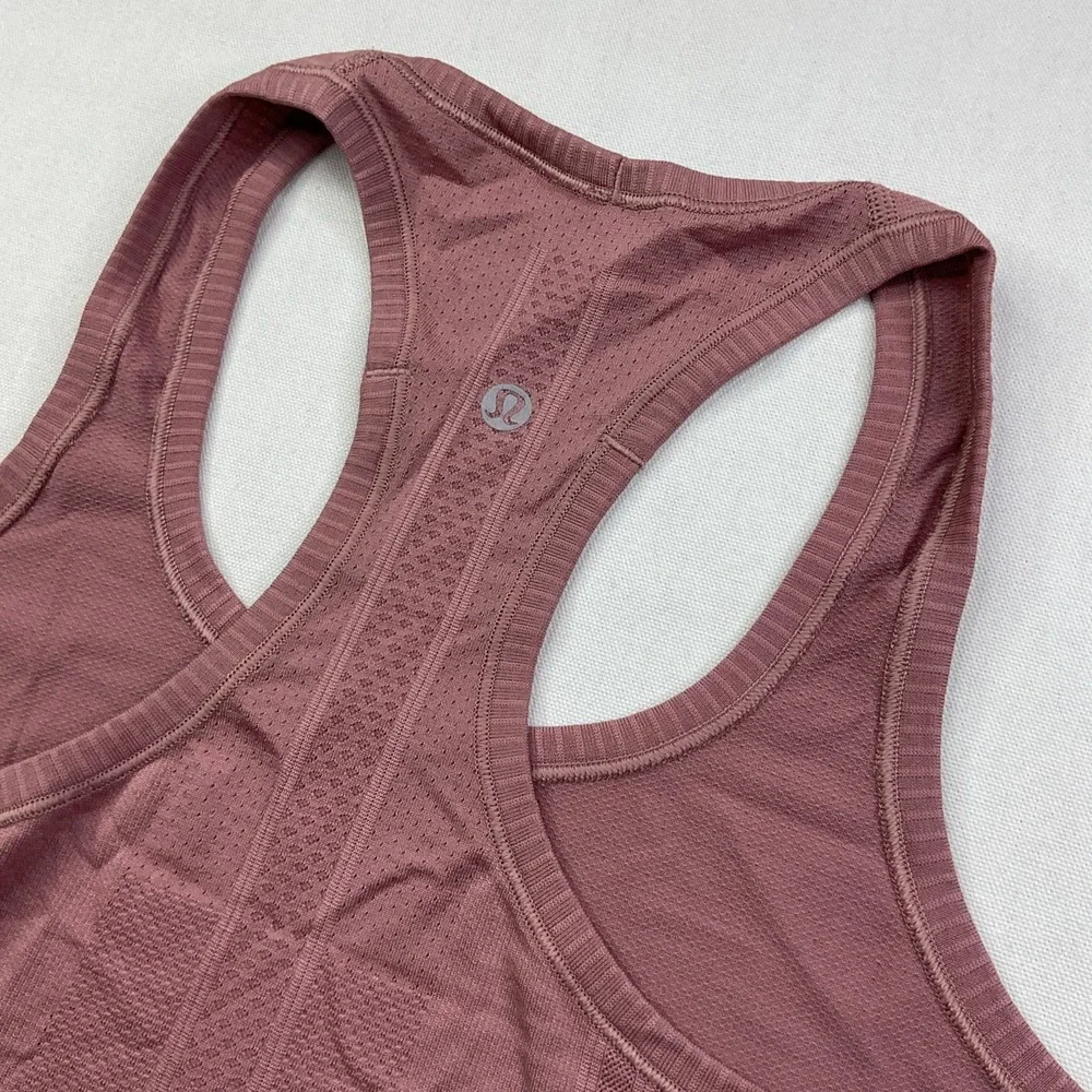 Lululemon Tank Top Women Sz 6 Metal Vent Racer Back Vented Athletic Gym Mauve